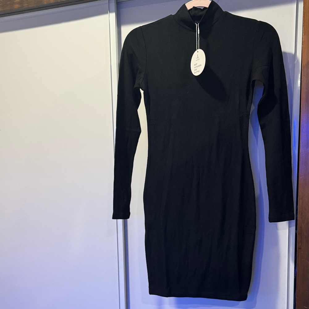 Elegant Black Long-Sleeve Dress